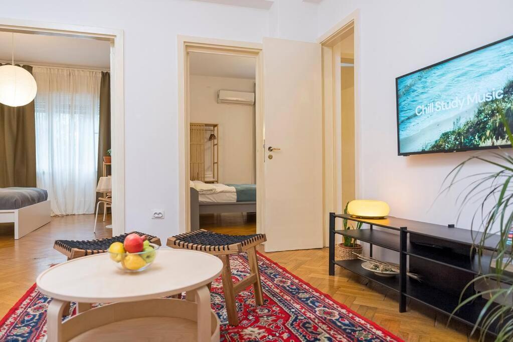 Ultra-Central University Square Apartament Apartament Bucureşti Ngoại thất bức ảnh