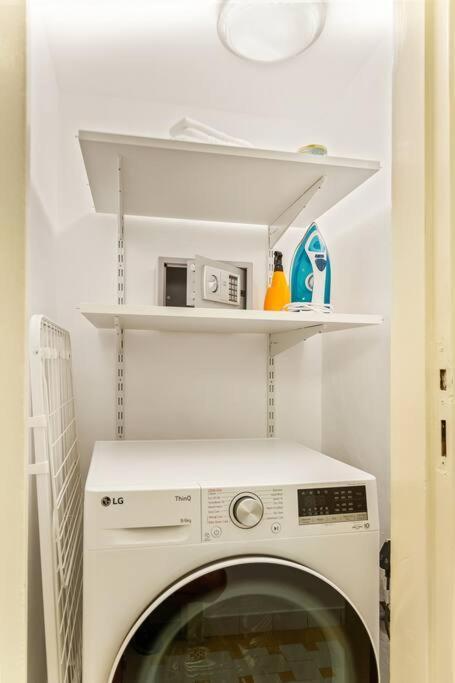 Ultra-Central University Square Apartament Apartament Bucureşti Ngoại thất bức ảnh