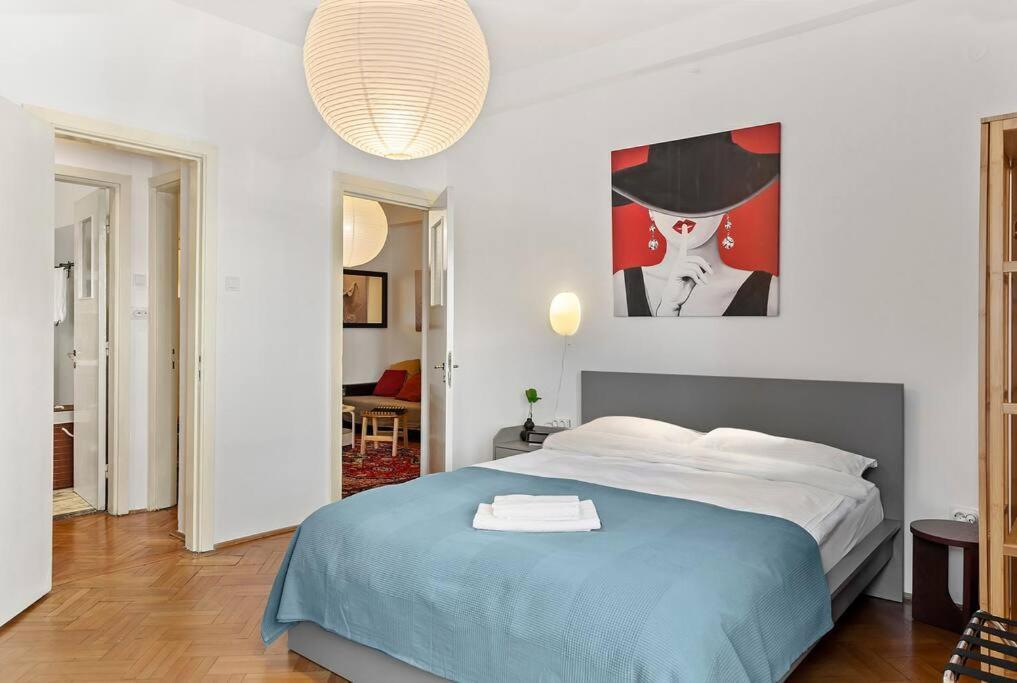 Ultra-Central University Square Apartament Apartament Bucureşti Ngoại thất bức ảnh