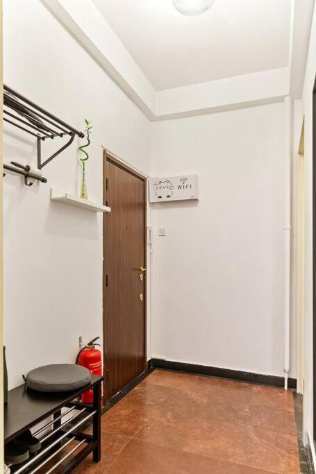 Ultra-Central University Square Apartament Apartament Bucureşti Ngoại thất bức ảnh